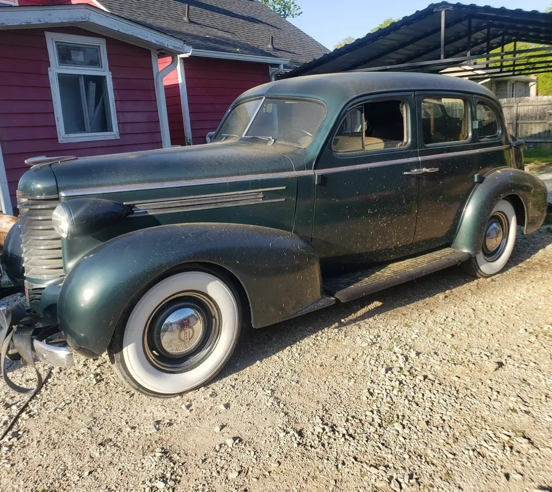 1937 Oldsmobile  F37