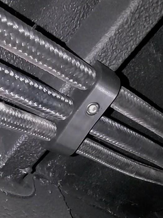 Triple AN braided hose flat mounts (pack of 3)
